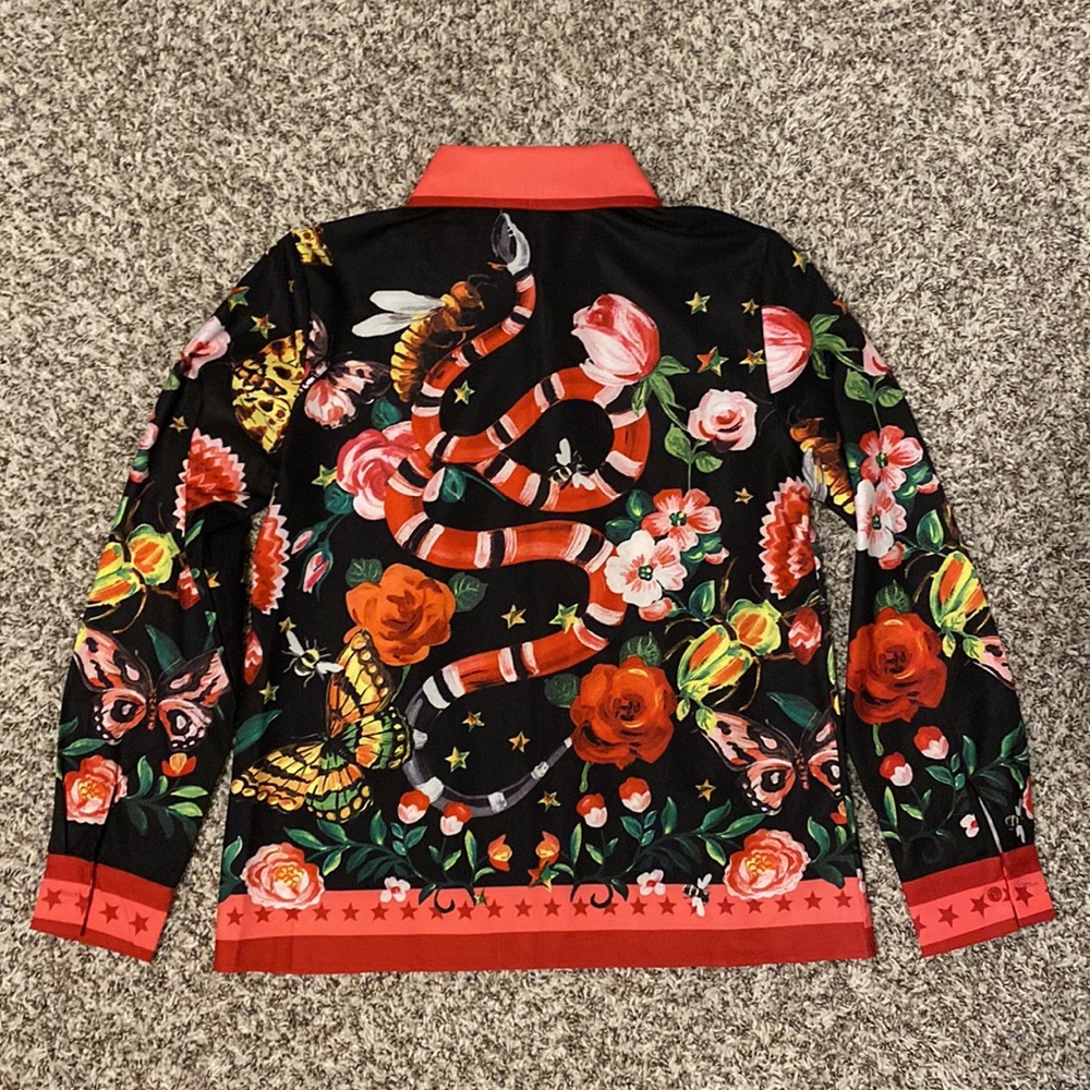 Floral blouse (fits like size small, tag says large)